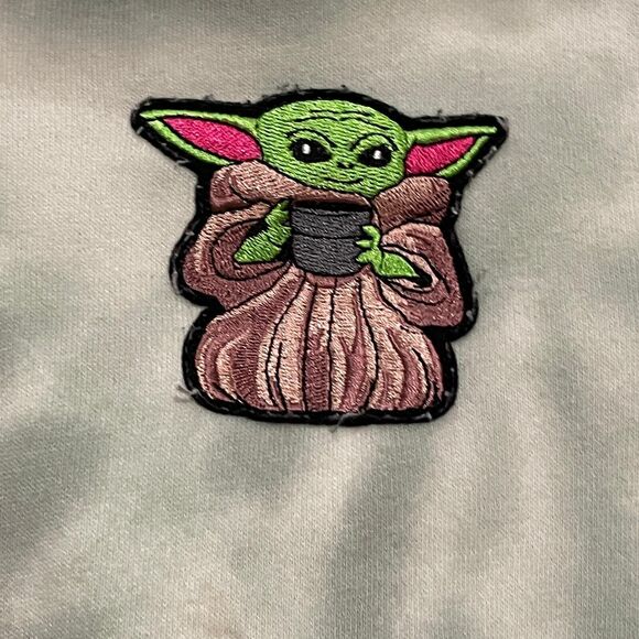 Abercrombie & Fitch Baby Yoda (Grogu) Pull Over Sweater/Hoodie. Kids Size 13/14 - Picture 3 of 5